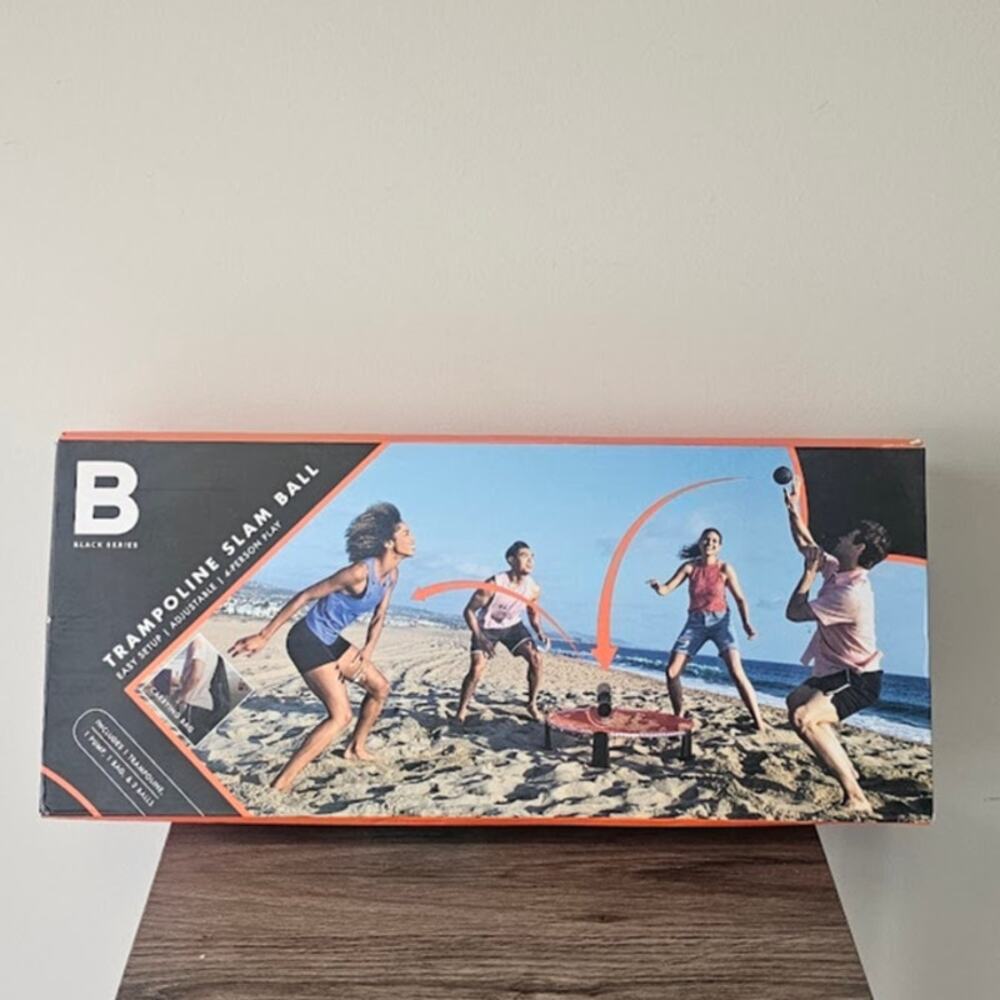 Trampoline Slam Ball 4 Person Play Game New in Box